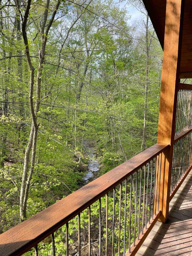 Cricket Hill Treehouse B By Amish Country Lodging Millersburg Buitenkant foto