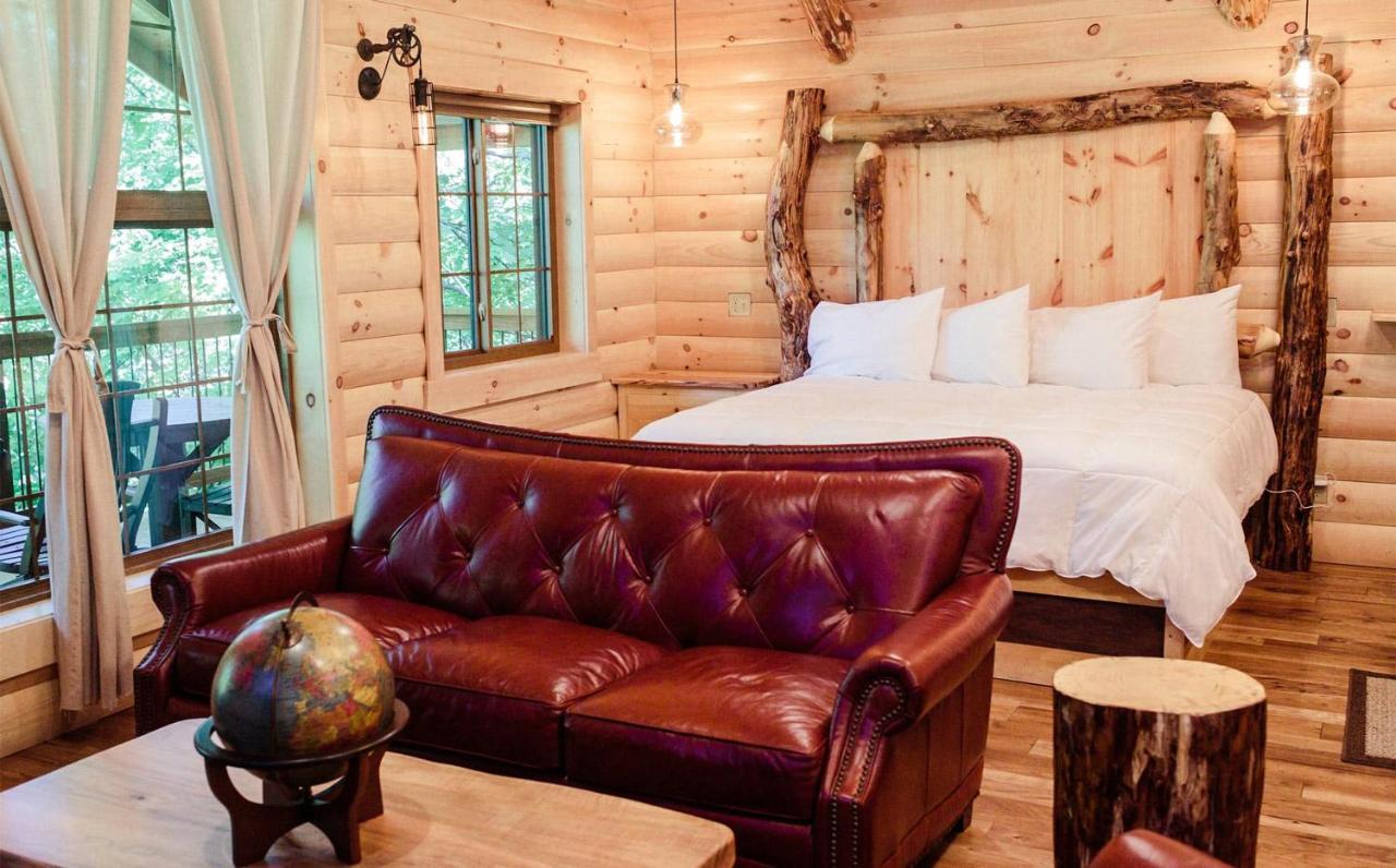 Cricket Hill Treehouse B By Amish Country Lodging Millersburg Buitenkant foto