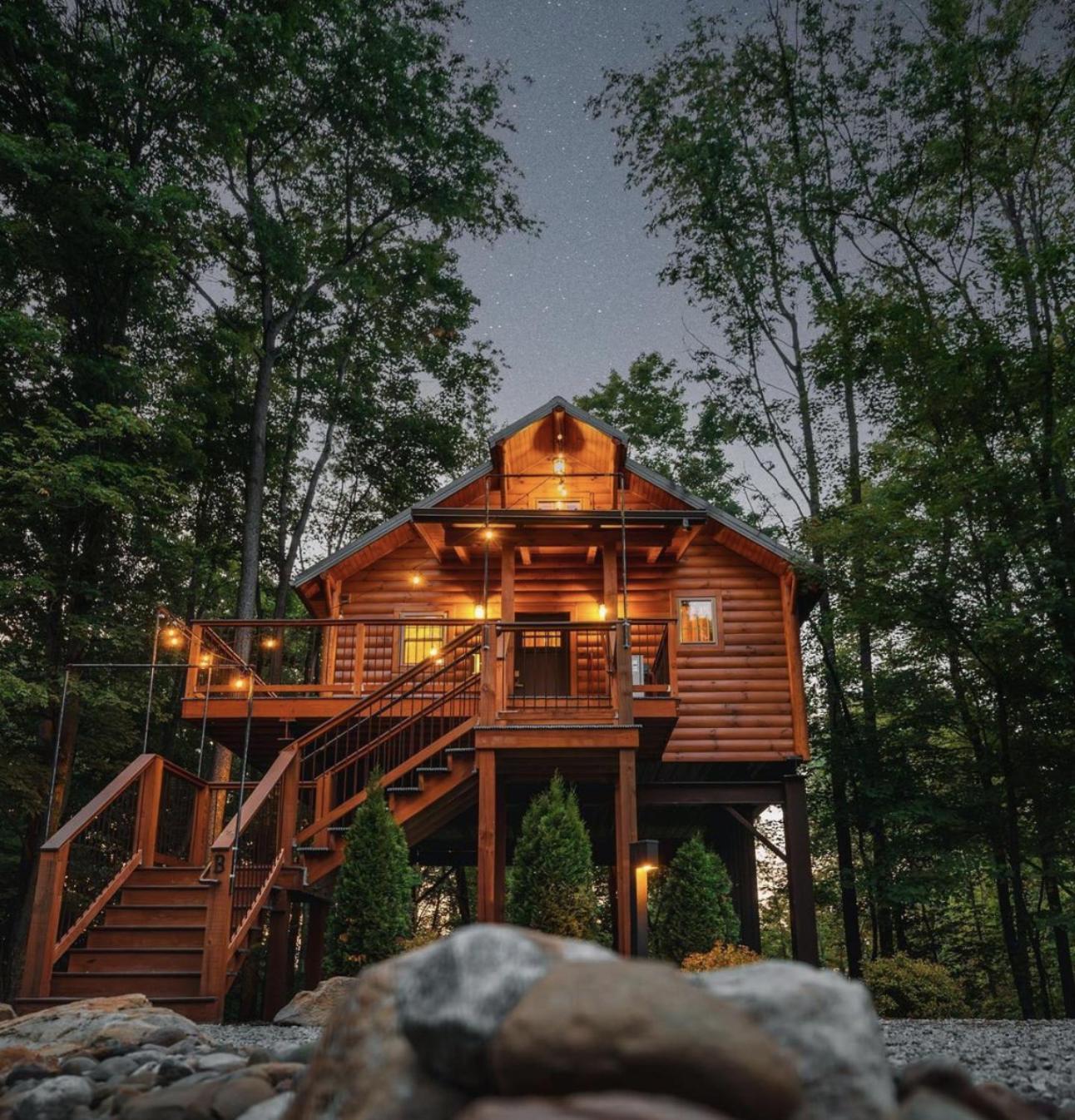 Cricket Hill Treehouse B By Amish Country Lodging Millersburg Buitenkant foto